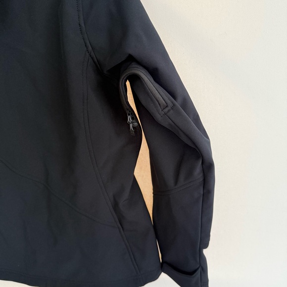 Polaris ATV Women's Softshell Jacket size small in Black - Like New! - Picture 6 of 7